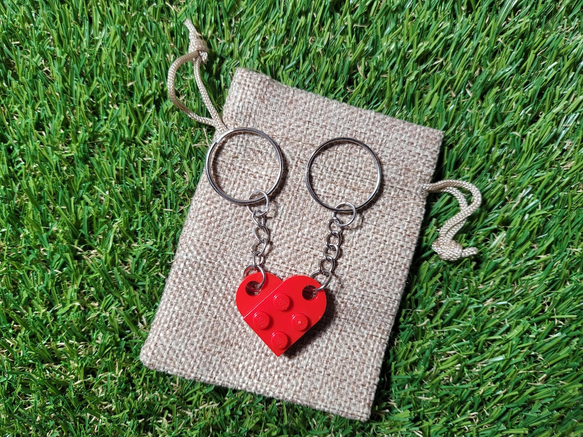 Lego Love Charms Interlocking Couple &amp; BFF Charm Set